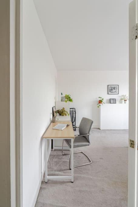 Notting Hill - Luxury Up To 6 Sleeps * London