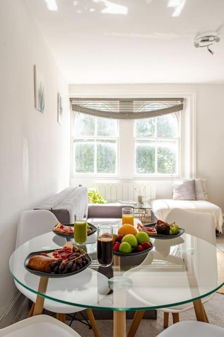 Notting Hill - Luxury Up To 6 Sleeps London